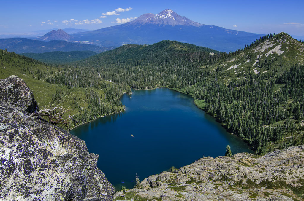 הר שאסטה פורטל למימדים גבוהים